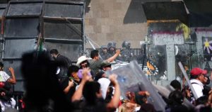 La Jefa de Gobierno de la Ciudad de México, Clara Brugada Molina, condenó este domingo los actos de violencia de la marcha "Generación Z" en el Zócalo.
