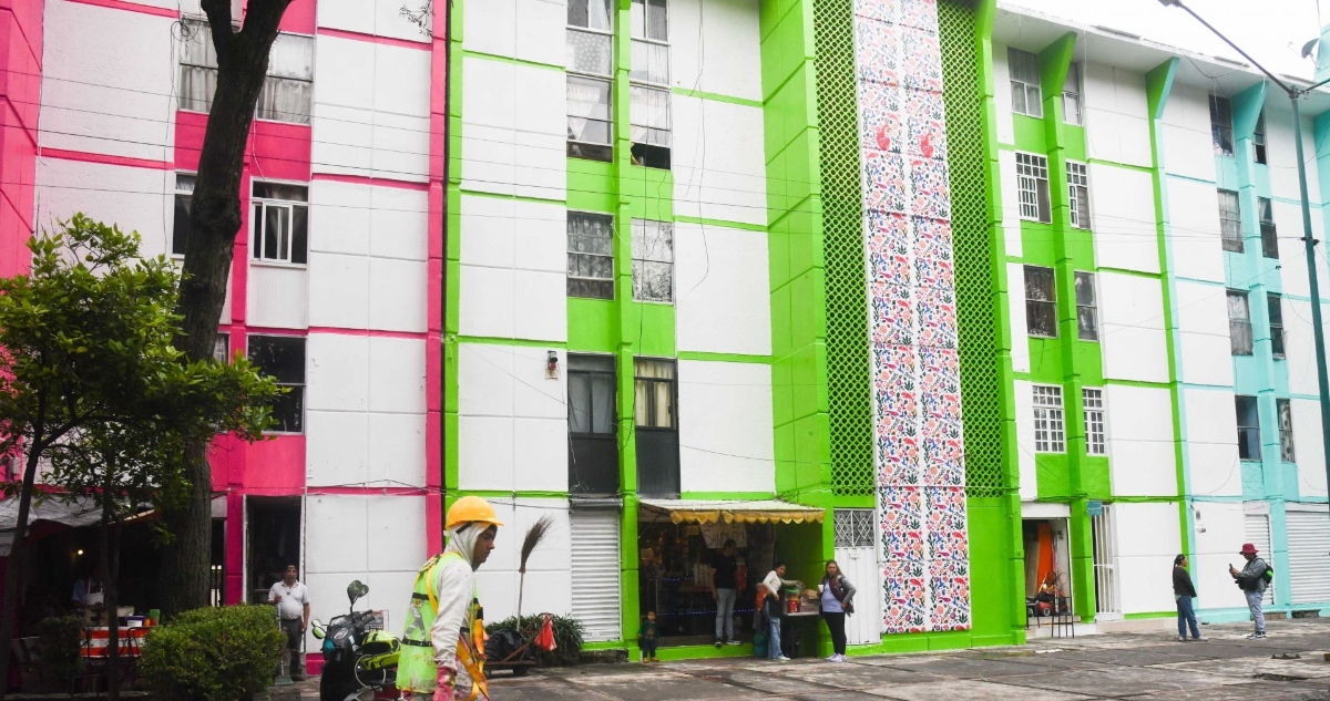 El Infonavit dio avances de la entrega de viviendas y de la reestructuración de "créditos impagables".