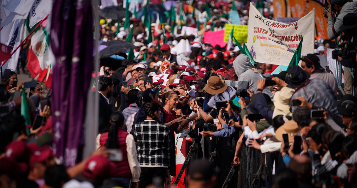 CRÓNICA ¬ La 4T muestra fuerza con miles de mexicanos de todas las edades y en paz