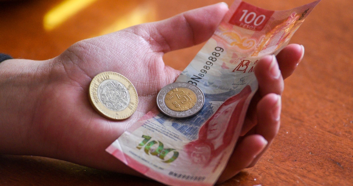 Las autoridades y los patrones acordaron un incremento de 13% al salario mínimo general, así como un aumento de 5% en la Zona Libre de la Frontera Norte (ZLFN).