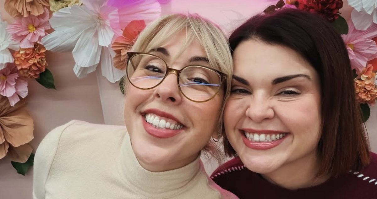 RESEÑA ¬ Atrapada en las vacaciones: una comedia romántica en un bucle temporal