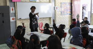 El éxito educativo y los trastornos adictivos comparten factores genéticos.