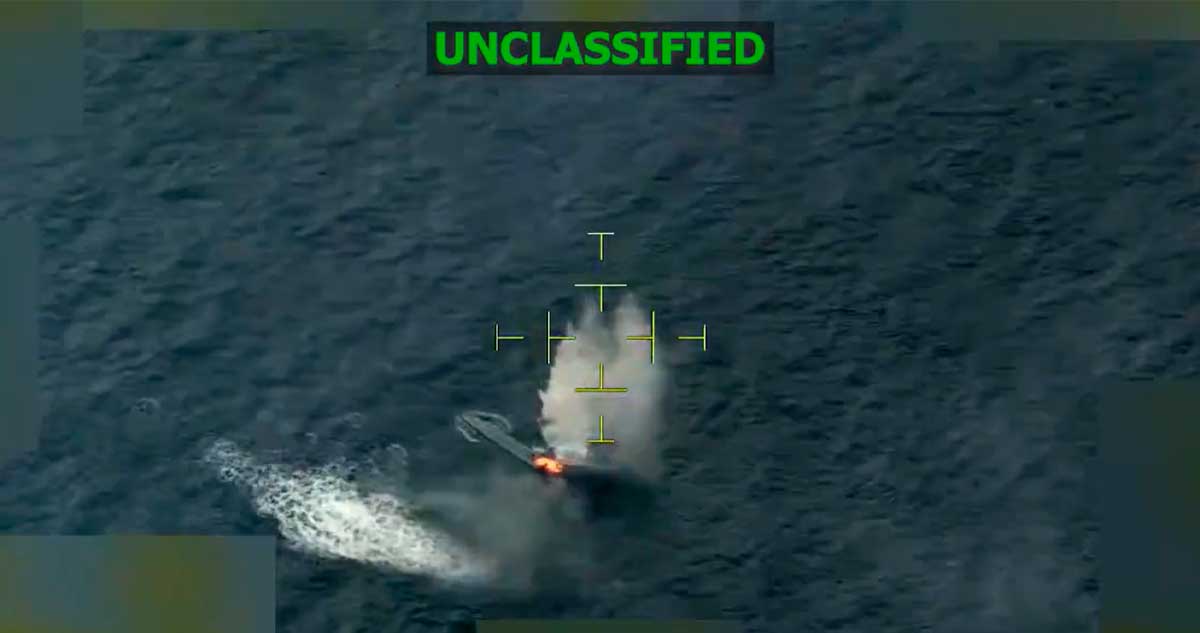 VIDEO ¬ Comando Sur de EU ataca otra "narcolancha" en el Pacífico; mata a una persona