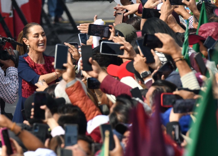 La Presidenta Claudia Sheinbaum Pardo encabezó este sábado la celebración de los siete años del arribó de la Cuarta Transformación en el Zócalo capitalino. 