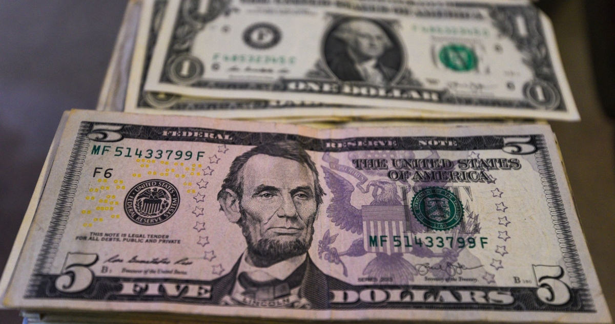 El envío de remesas a México cayó en octubre, anunció el Banco de México (Banxico), por lo que suma siete meses consecutivos de descensos.