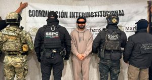 “El Limones”, es trasladado al Altiplano junto con cinco detenidos