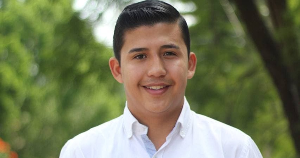 Enrique Estrada, director del DIF, es hallado muerto en su casa.