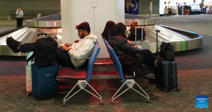 Tormenta invernal azota noreste de EU y afecta miles de vuelos.