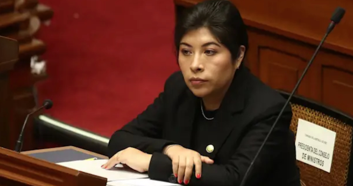 Perú refuerza vigilancia en Embajada de México por riesgo de fuga de Betssy Chávez.
