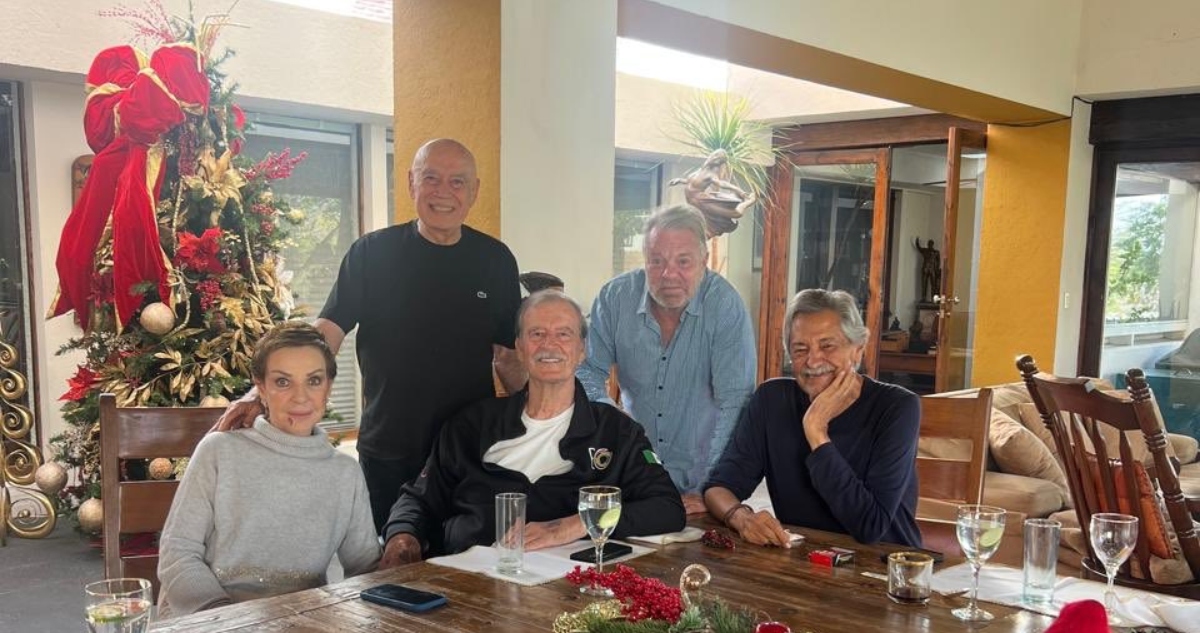 Jorge Castañeda comparte imagen del gabinete de Vicente Fox.