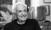 Frank O. Gehry, uno de los grandes nombres de la arquitectura estadounidense, falleció este viernes a los 96 años en su casa de Santa Mónica (California).
