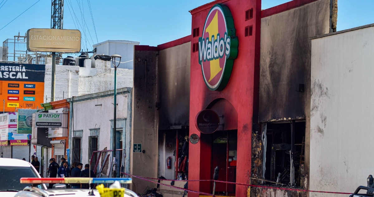 La Fiscalía de Sonora anunció que ha hallado documentos apócrifos en el caso de la sucursal de Waldo`s que se incendio en Sonora y dejó 24 muertos.