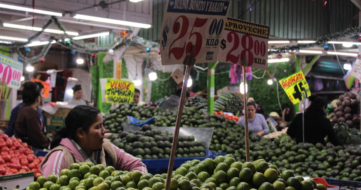 La inflación general anual en México se desaceleró a 3.72 por ciento en la primera quincena de diciembre de 2025, informó la mañana de este martes el Inegi.