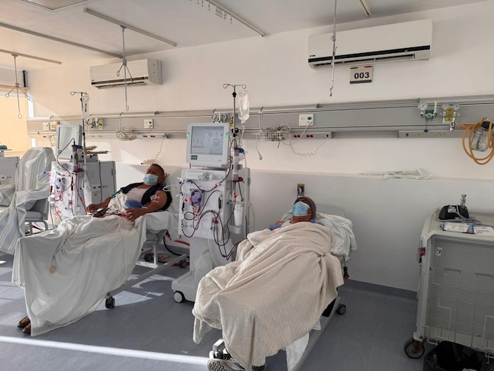 ISSSTE anunció que se reanudaron los tratamientos de hemodiálisis en el Hospital Regional “Presidente Benito Juárez” en Oaxaca, tras la remodelación de la sala.