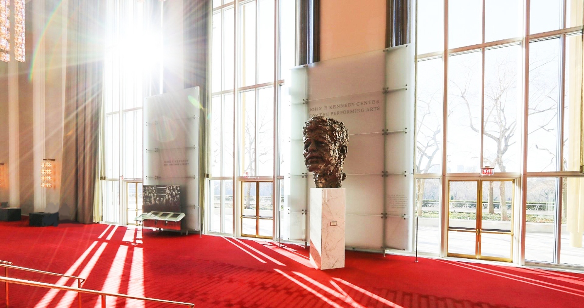 La junta del Centro John F. Kennedy para las Artes Escénicas votó pasado el 18 de diciembre el cambio de nombre de la institución a Centro Trump-Kennedy.