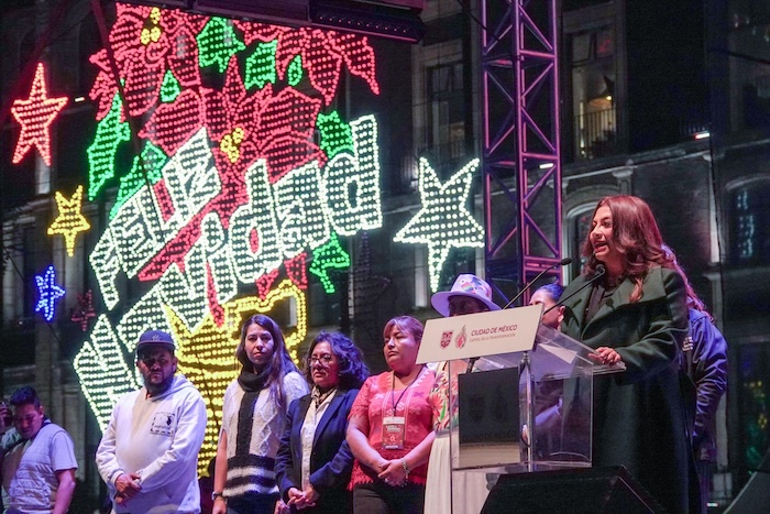 El Festival "Luces de Invierno 2025-2026" llenará de luces y música el Zócalo de la CdMx para celebrar la Navidad y el Año Nuevo.