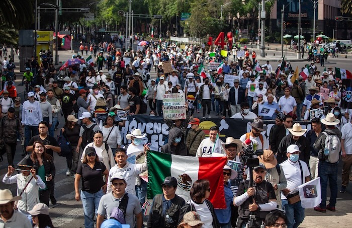 La Marcha de la Generación Z que se celebró este domingo en la CdMx congregó alrededor de 300 personas y concluyó con saldo blanco.