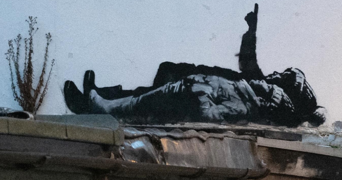 Banksy volvió a las paredes de Londres luego de que un mural suyo relacionado con las protestas contra el genocidio palestino de Israel fuera borrado.