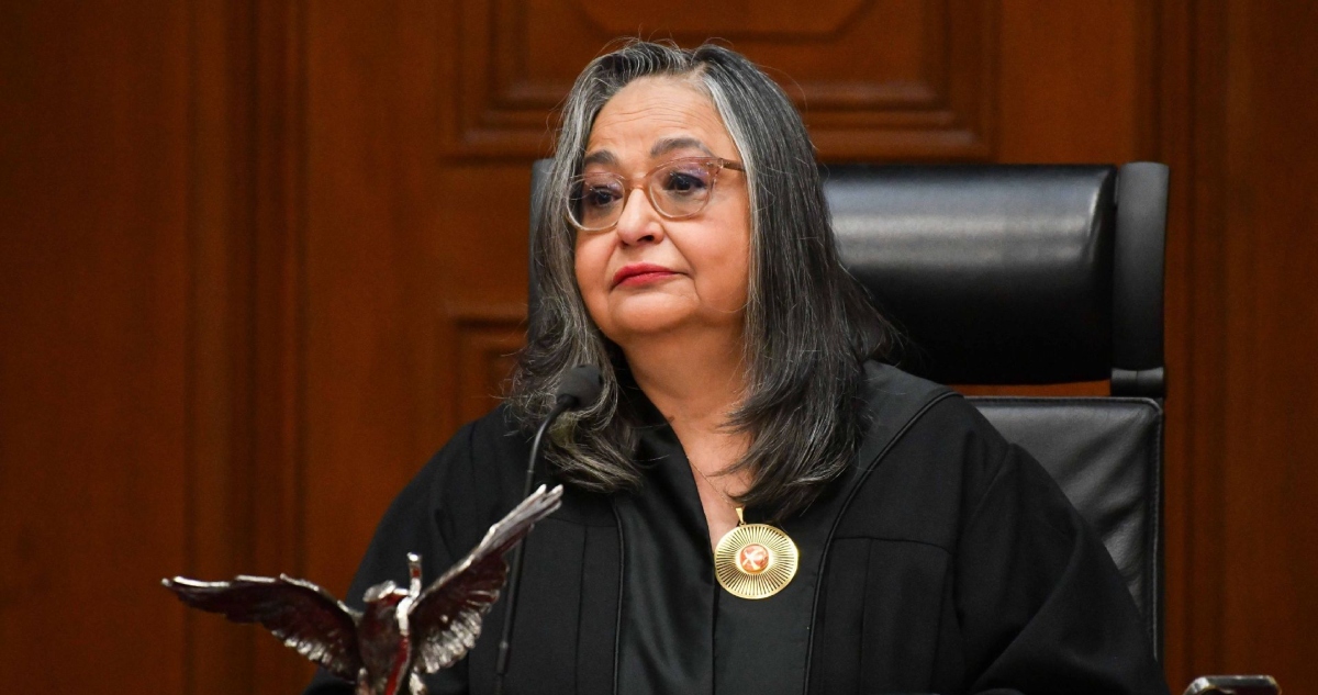 No obstante, ahí estuvieron sus cinco personajes tristes. Empiezo con la señora de los bloqueos y la huelga toda pagada por la Suprema Norma Piña.