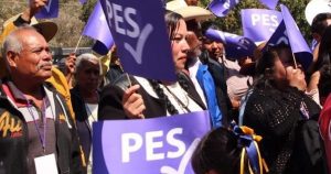 A cinco años de que el Partido Encuentro Solidario (PES) burlara cuestionamientos por violaciones al Estado laico para convertirse en fuerza política, una nueva organización impulsada por los mismos actores y con el respaldo abierto de congregaciones evangélicas avanza hacia su registro nacional.