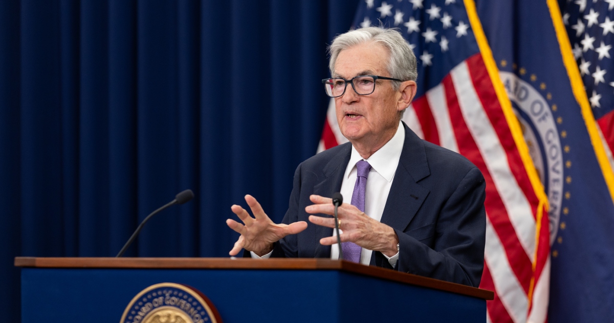 Jerome Powell, presidente de la Reserva Federal (Fed), indicó que las tasas de interés se ubican en el rango del 3.5 por ciento y 3.75 por ciento.