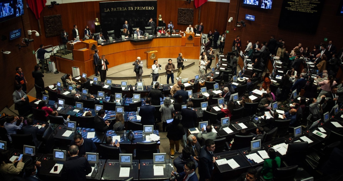 El Senado publicó la lista de 43 aspirantes a suceder a Gertz Manero al frente de la FGR.