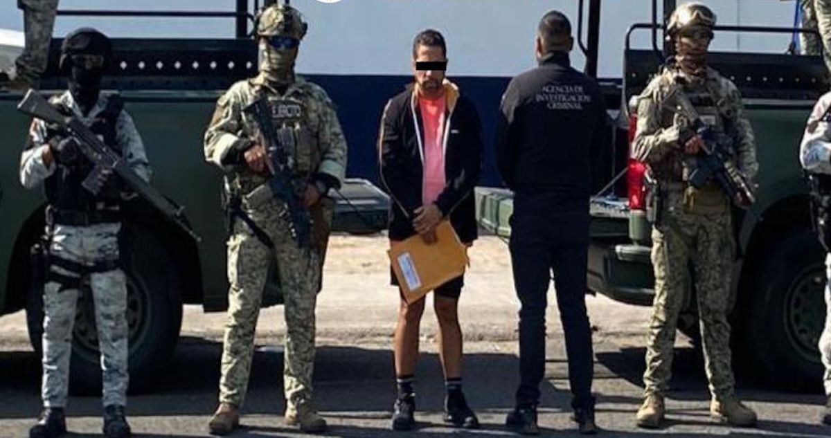 Las autoridades detuvieron a "Delta 1", un líder del CJNG, en Jalisco y desmantelaron un laboratorio clandestino usado para la elaboración de drogas en Durango.