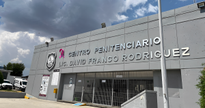 Como parte de las acciones del Plan Michoacán, la SSPC implementó un operativo para trasladar a 25 reos desde prisiones estatales a penales federales.