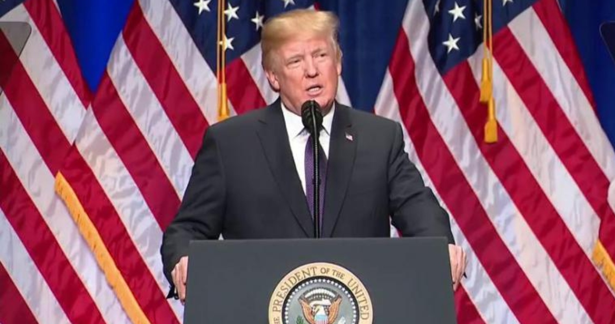 Trump afirmó en una entrevista que EU destruyó una "gran instalación" en Venezuela, pero no dio más detalles ni se sabe a qué se refería.