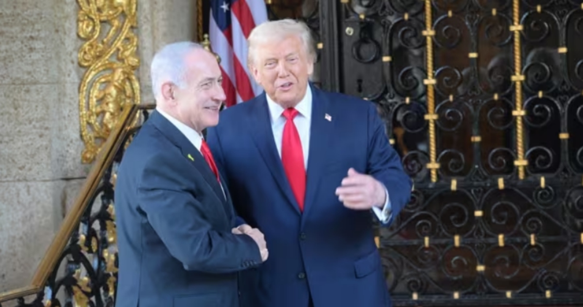 Trump y Netanyahu abordan el alto al fuego en Gaza y el desarme de Hamás.