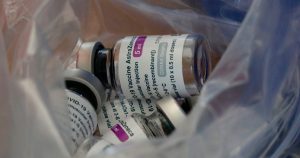 Un riesgo poco común de las vacunas contra la COVID-19 basadas en ARNm es la miocarditis, o inflamación del tejido cardíaco, reveló un estudio realizado en EU.