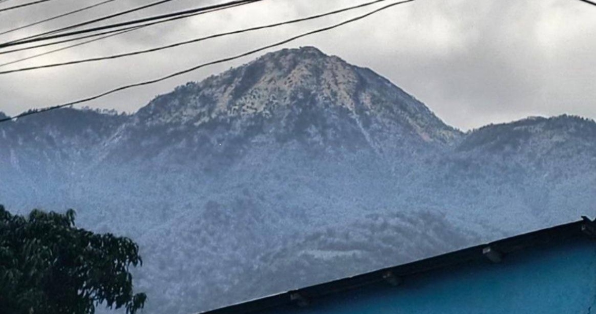 La Comisión Nacional de Áreas Naturales Protegidas cerró temporalmente el acceso a la Reserva de la Biosfera del Volcán Tacaná en Chiapas por una granizada.