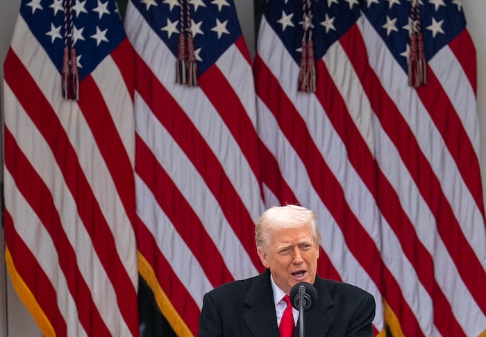 El Consejo Editorial de NYT acusó a Donald Trump de utilizar la Presidencia para ganar al menos 1 mil 400 millones de dólares con actos de corrupción.