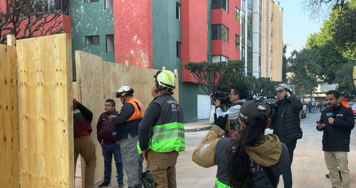 La Secretaría de la Vivienda de la CdMx informó que el edificio afectado por la explosión en la Alcaldía Coyoacán se encuentra inhabitable por el momento.