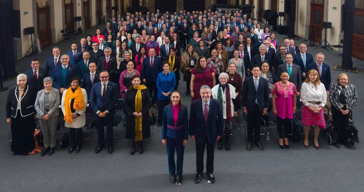 La nominación de Alejandro Gertz Manero como Embajador de México en Reino Unido y la declaración patrimonial de Genaro Lozano ponen bajo la lupa sus ingresos.