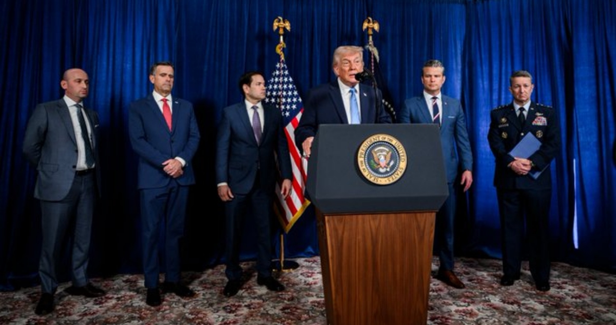 El Presidente de EU, Donald Trump, amenazó a la Presidenta interina de Venezuela, Delcy Rodríguez: afirmó que enfrentará un “precio muy alto” si no coopera.