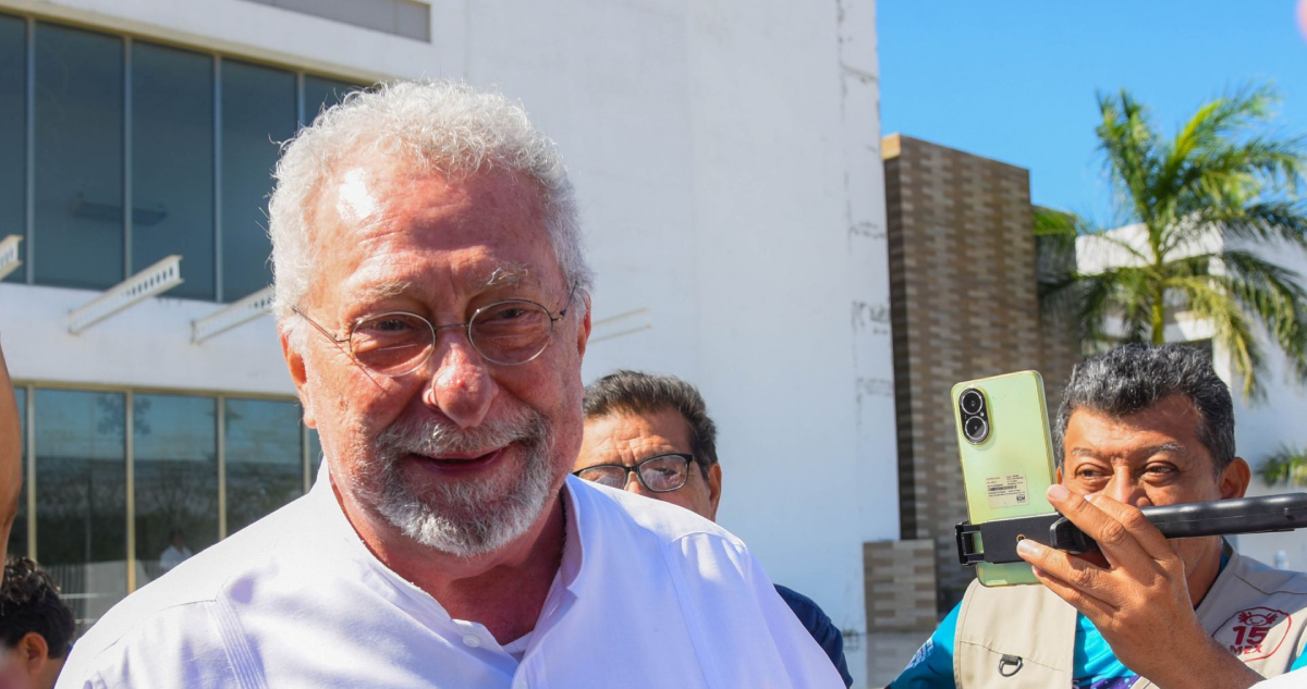 Exrector de la UACAM