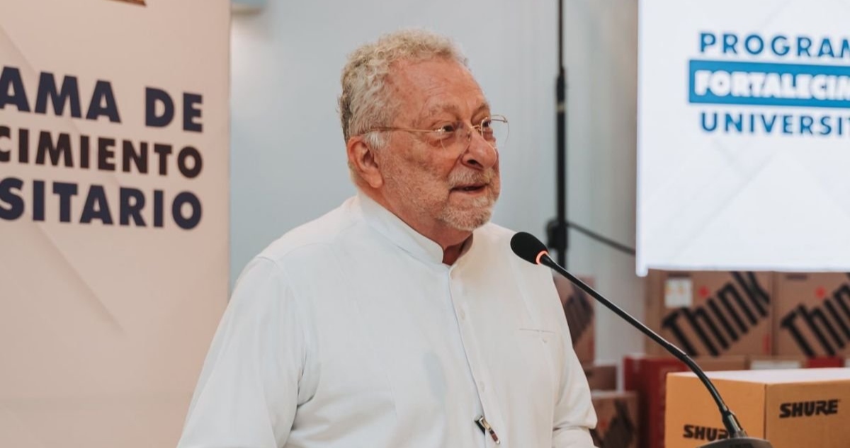 El exrector de la Universidad Autónoma de Campeche (UACAM), José Alberto Abud Flores, fue liberado luego de su detención por presunta posesión de drogas.