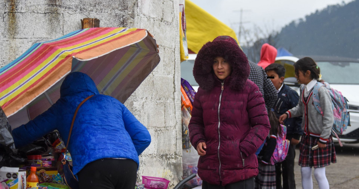 Protección Civil llama a la población a cuidarse por tercera tormenta invernal.