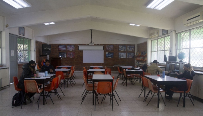 La Secretaría de Educación, Ciencia, Tecnología e Innovación del Estado de México aprobó este miércoles habilitar las clases en línea por bajas temperaturas.