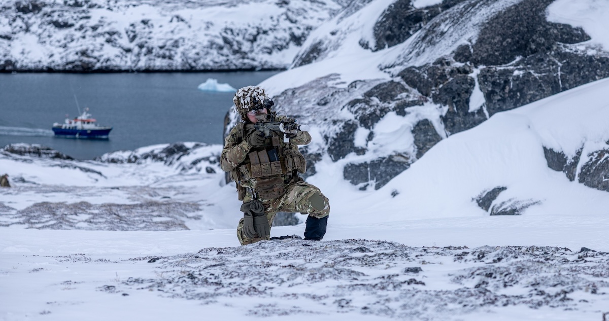 El Primer Ministro de Groenlandia señaló que si bien no esperan un ataque militar de EU, pidió a los habitantes de la isla que se preparen "para lo peor".