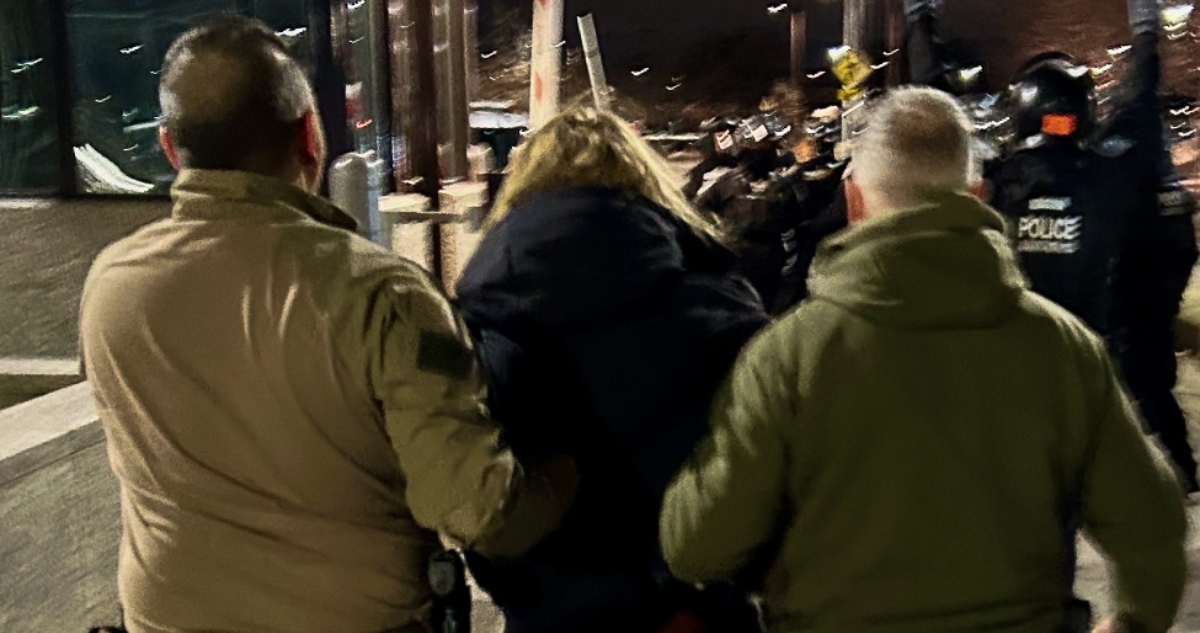 Un Juez federal de EU bloqueó arrestos de ICE.