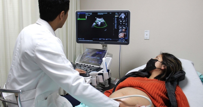 Hierro intravenoso en el embarazo reduce la anemia materna.