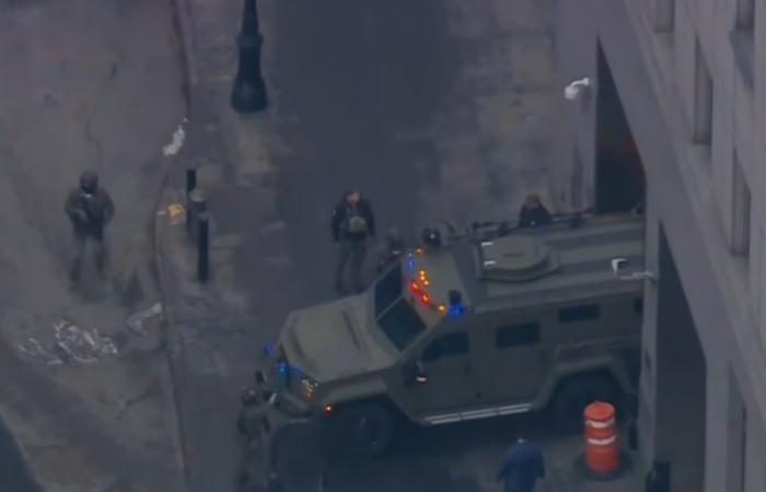 Maduro y Flores aterrizan en NY para comparecer en el Tribunal Federal del Distrito Sur.