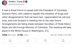 El Presidente de Estados Unidos (EU), Donald Trump confirmó este miércoles que sostuvo una llamada telefónica con su homólogo colombiano, Gustavo Petro.