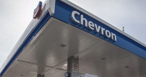 Las acciones de las principales petroleras de EU reportaron un incremento significativo en el valor de sus acciones en Wall Street tras el secuestro de Maduro.