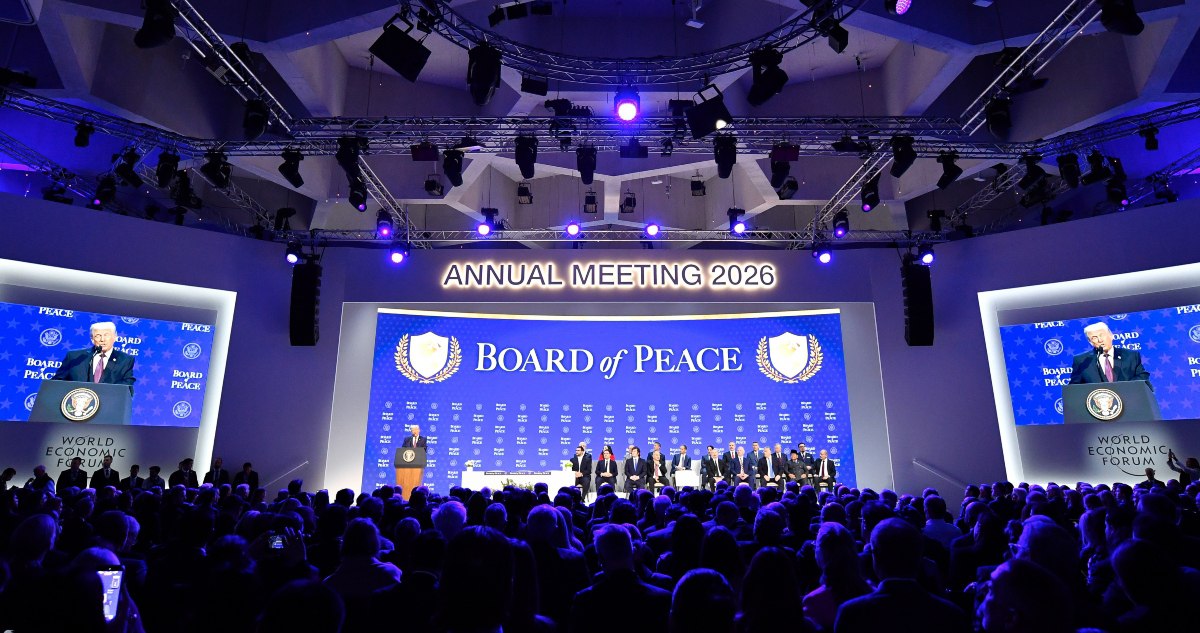 Trump formaliza Junta de Paz