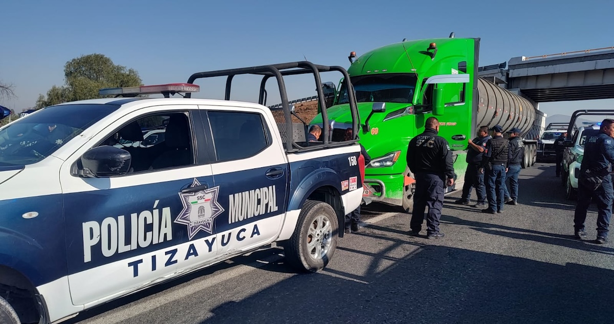Autoridade frustraron el robo de una pipa tras una persecución en la carretera México–Pachuca, informó la Secretaría de Seguridad Ciudadana de Tizayuca.