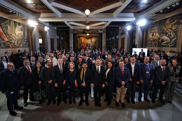 El ISSSTE y la SCJN firman convenio de servicios médicos de segundo nivel para los trabajadores del máximo tribunal.