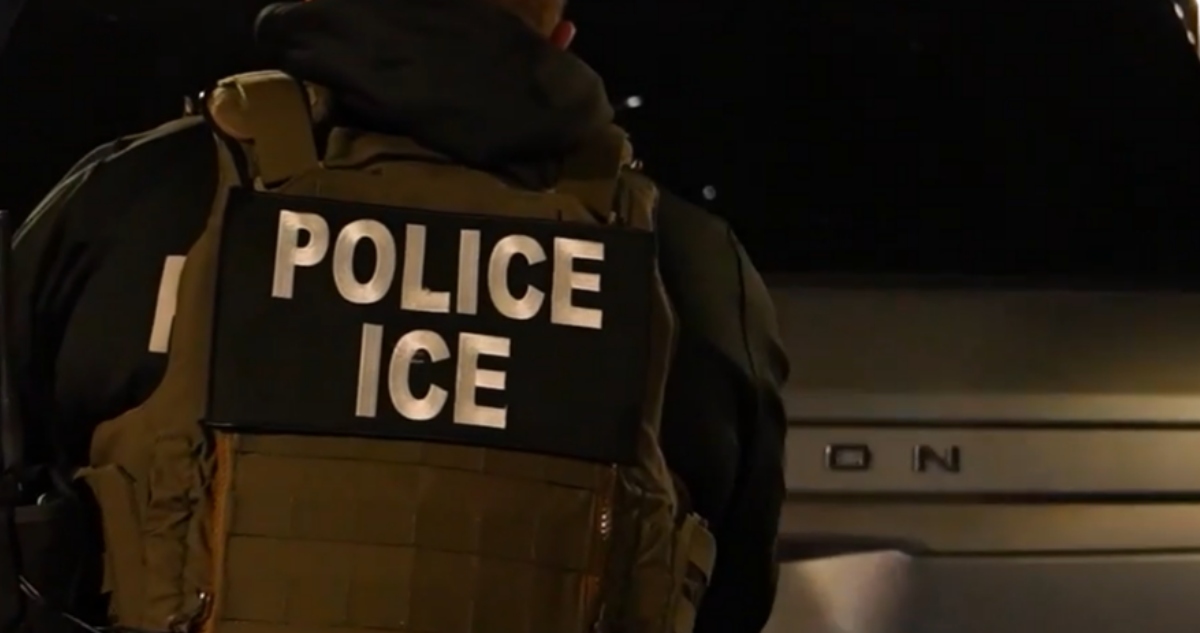Un Juez en Minnesota ordenó que el director del ICE comparezca para explicar por qué no ha cumplido con órdenes judiciales que exigen audiencias de migrantes.